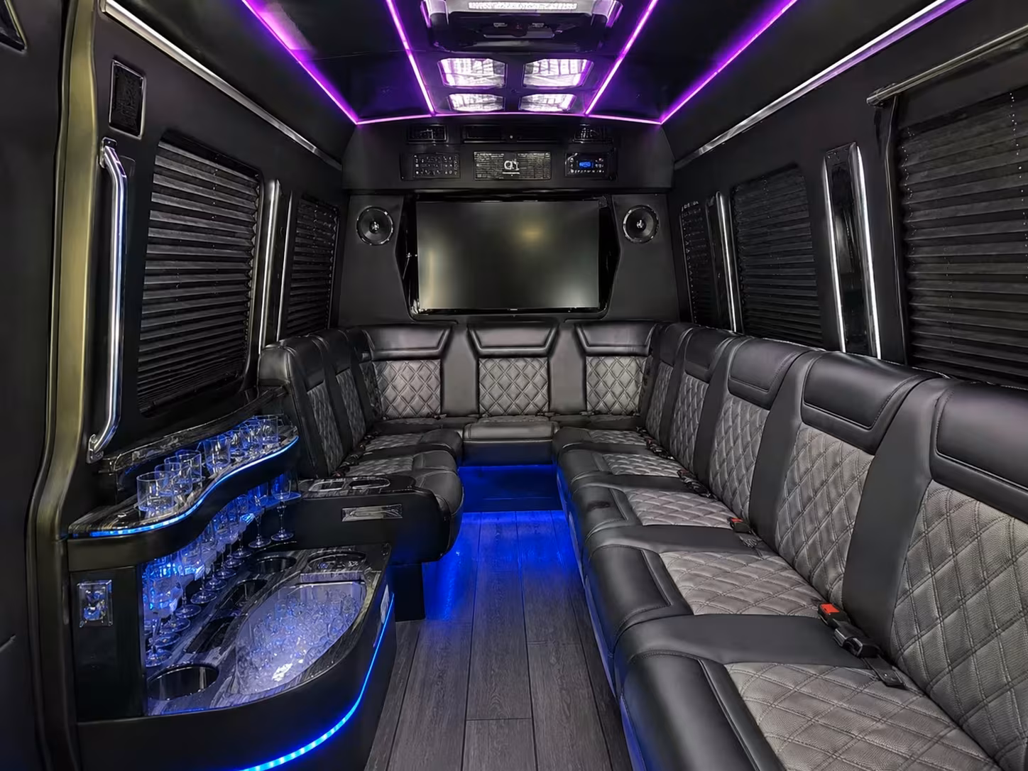 military and government contractor shuttle buses in portsmouth