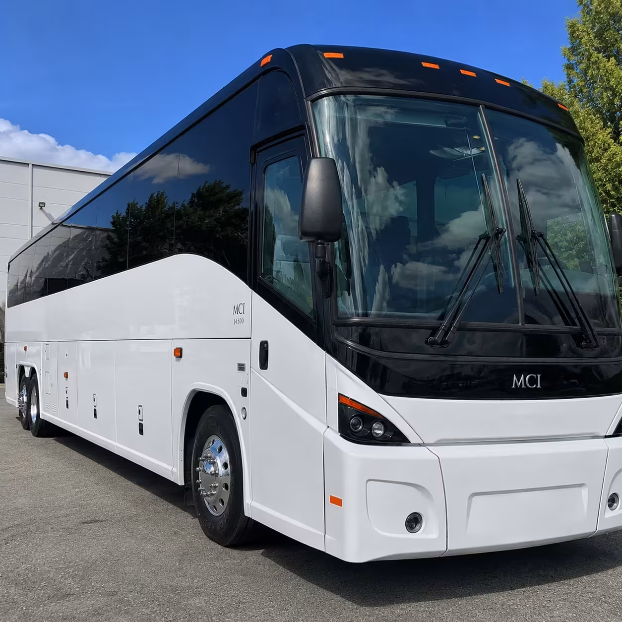 portsmouth charter bus rentals for defense and shipyard workers