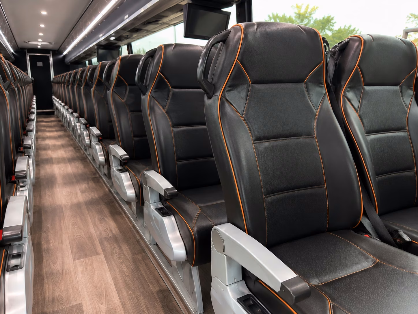 portsmouth charter bus rentals to harbor park for tides games