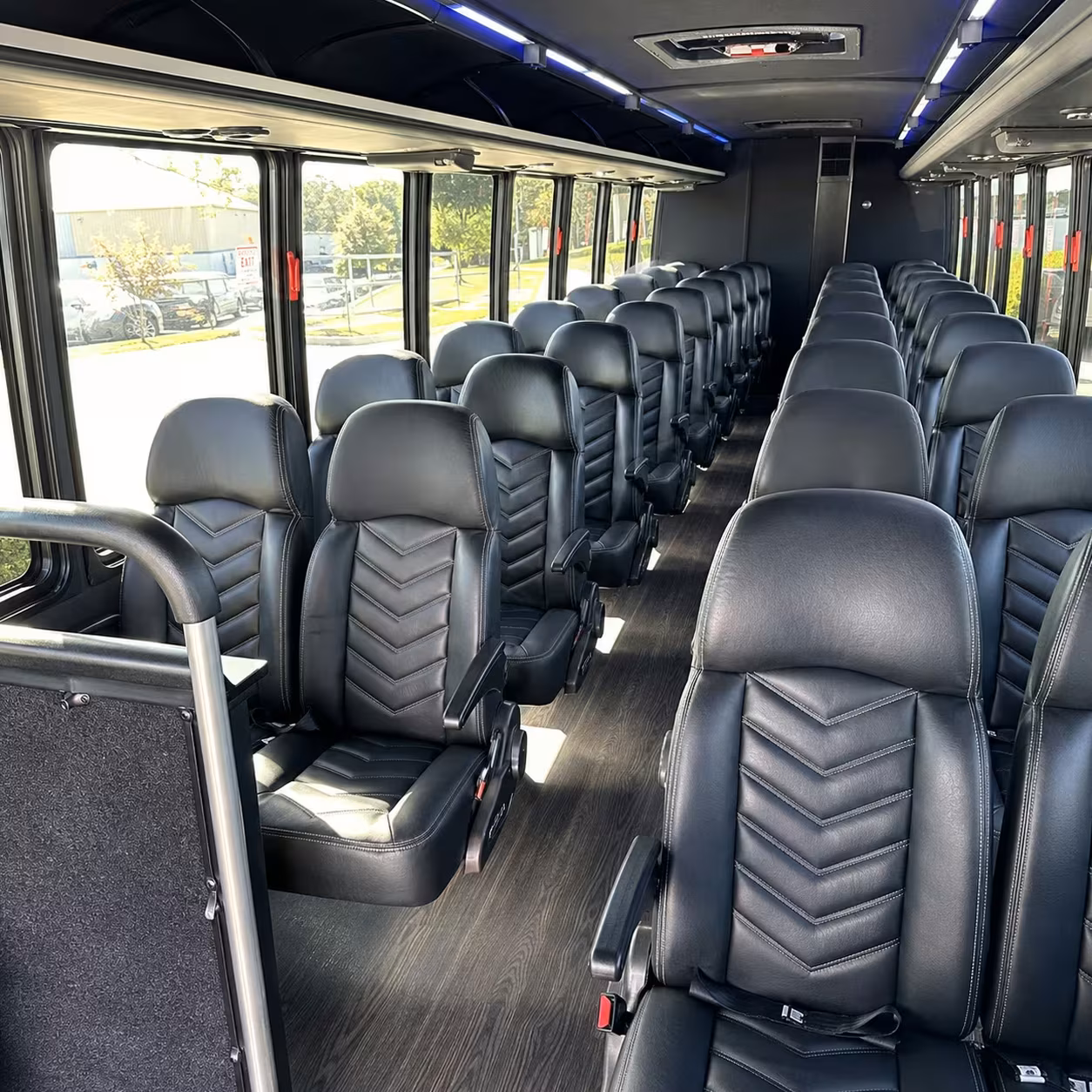 portsmouth minibus rentals for norfolk admirals games at scope